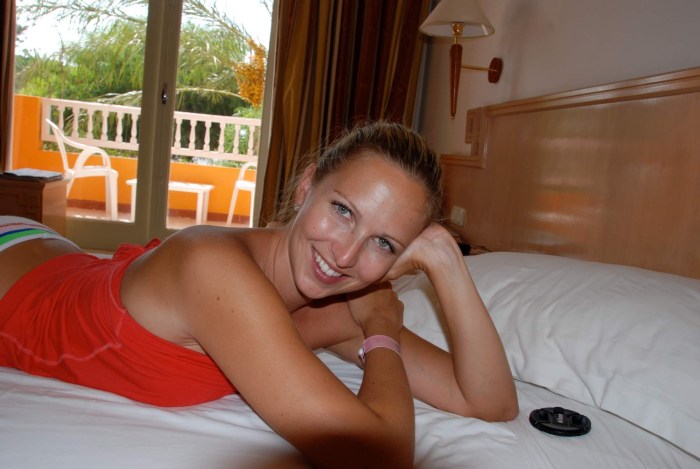 Women at the Hotel Private First Swinger