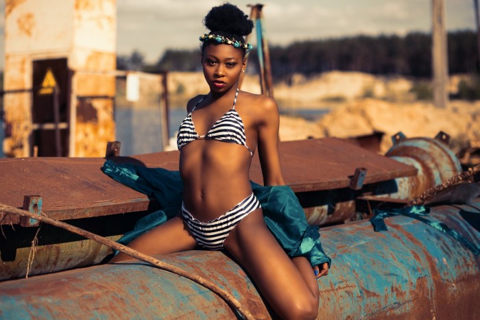 Negro and thick white woman