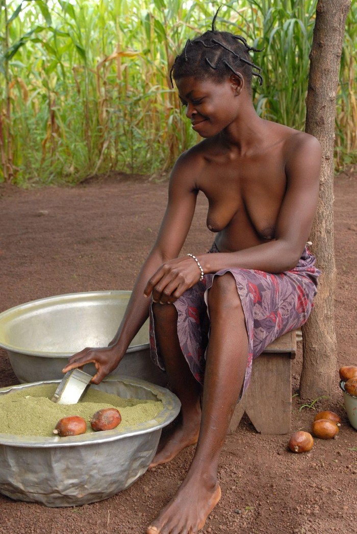 Naked Hindus slums publicly