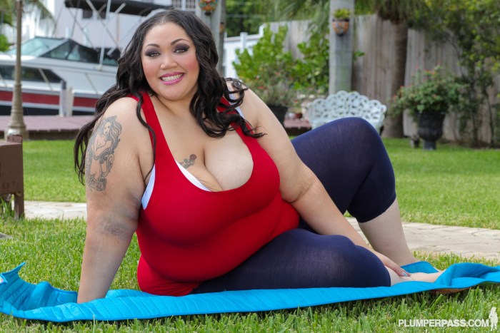 Fat elderly women