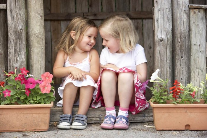 Little girls girlfriends