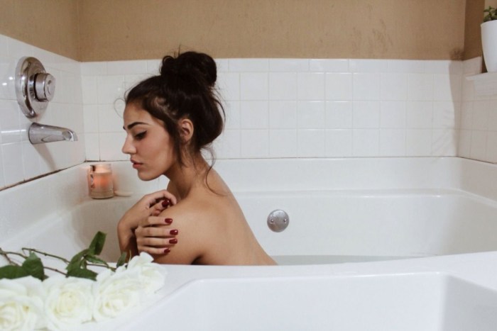 Home photo shoot in the bathroom