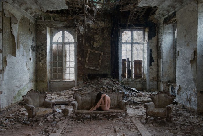 Naked girls in ruins
