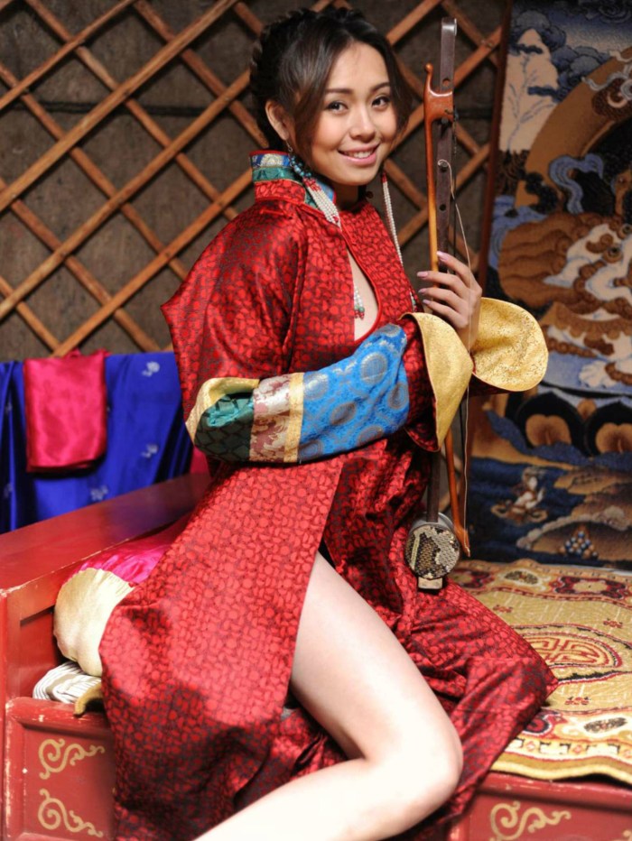 Kiana Mongolian