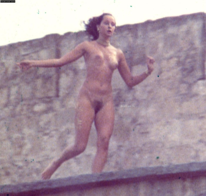 Olga Cabo naked comedy about Lysistratus