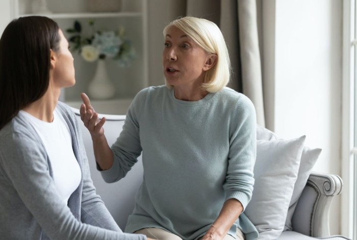 Mom argues with an adult daughter