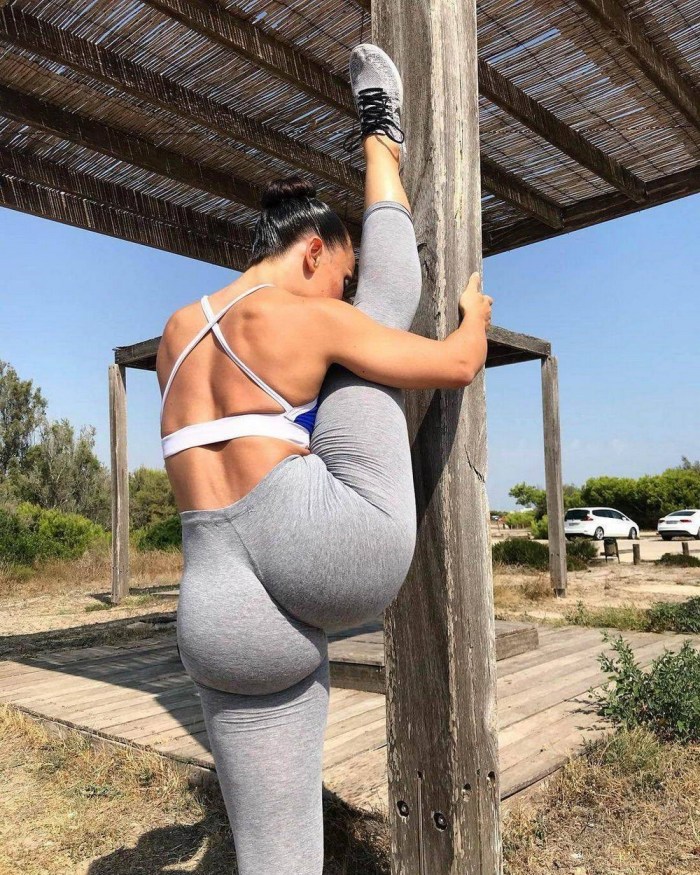 Audrey Bitoni Kunilingus 2020
