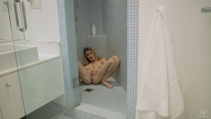 Men masturbate a hidden camera