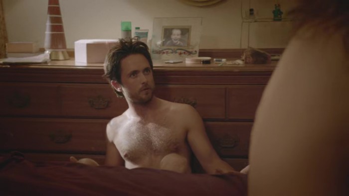 Emma Grinwell shameless naked