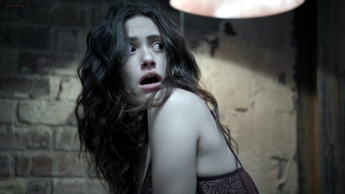 Nicole Bloom shameless