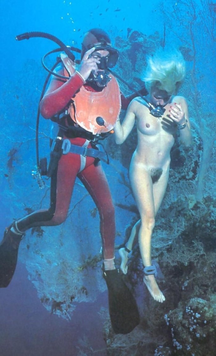 Diving nude