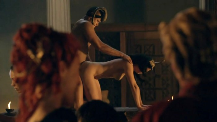 Lucy Lawless in Spartacus: Gods of the Arena (2011)