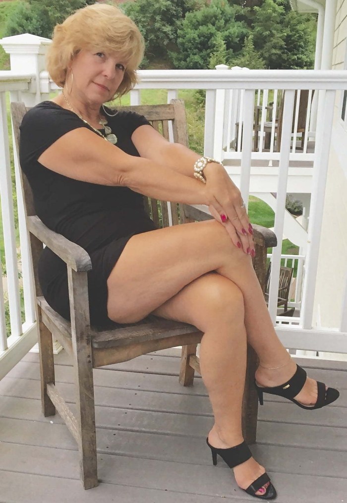 Adult women without complexes