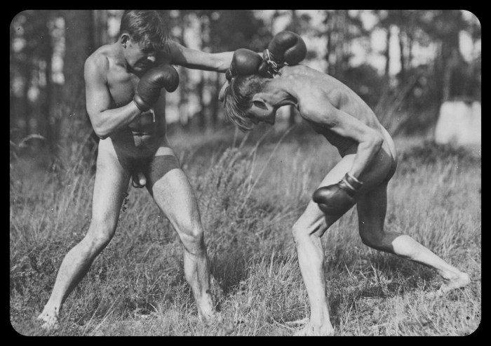 Old naked women retro