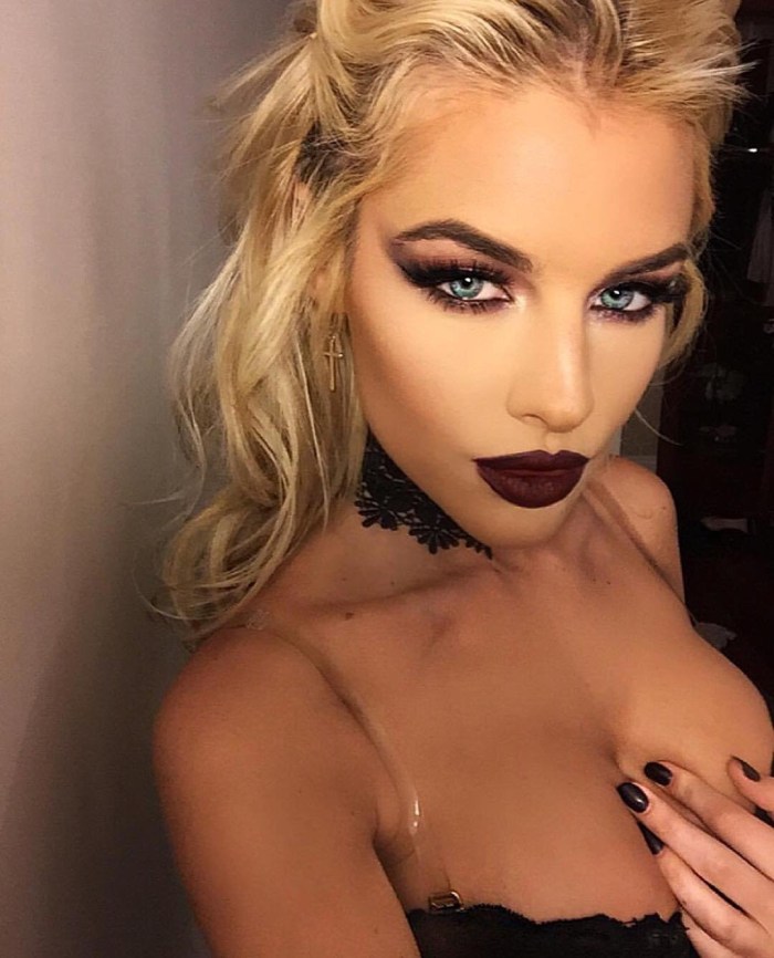 Brazilian fashion model Ariana Steinkkopf