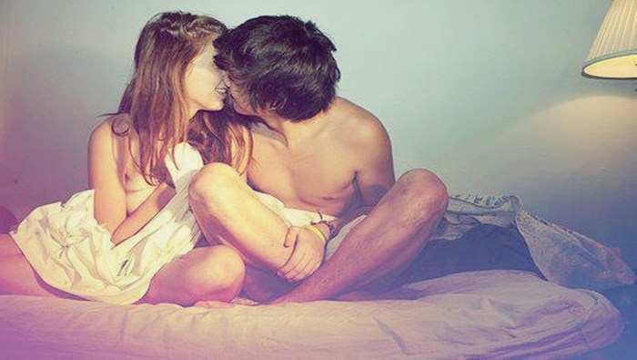 Teenage love in bed