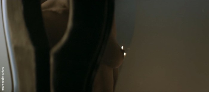 Naked women in films about Holocaust