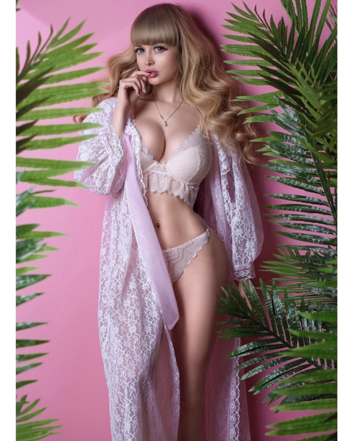 Fashion model Angelica Kenova