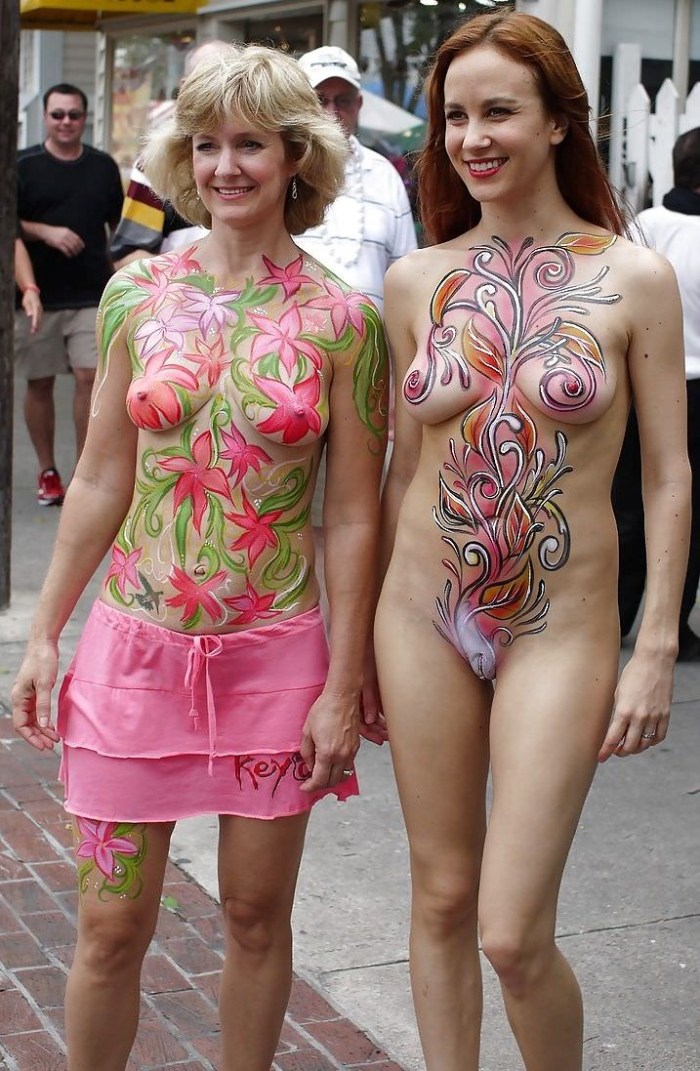 Erotic bodyar on the street