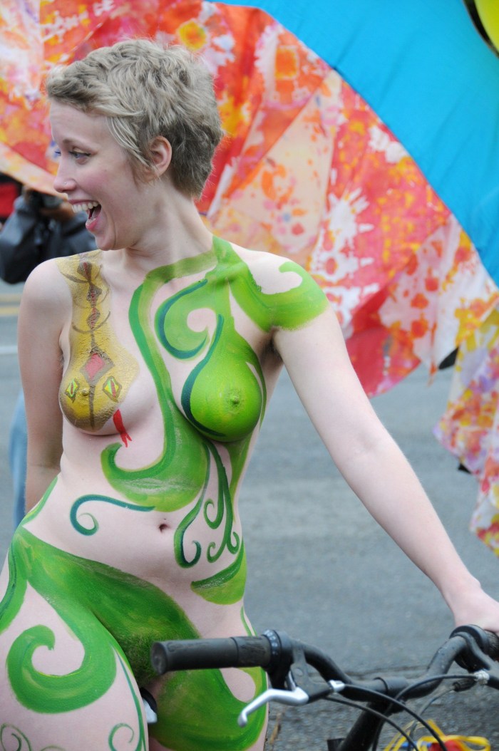 Erotic bodyar on the street