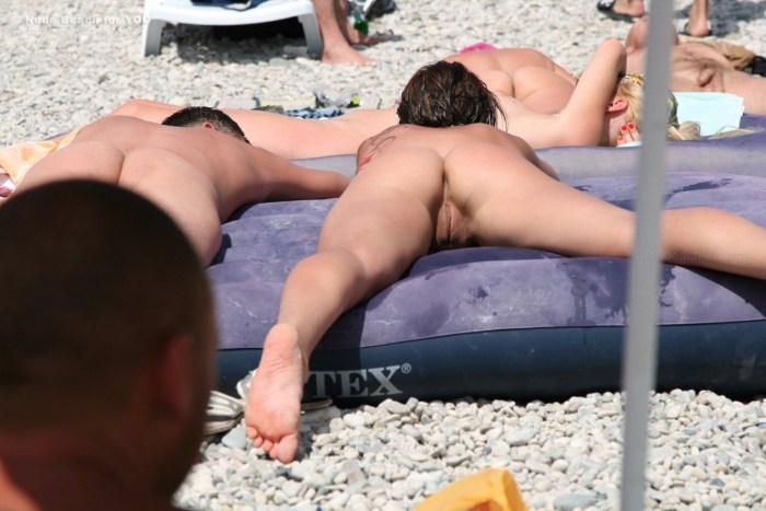 Peeping on the beach panties