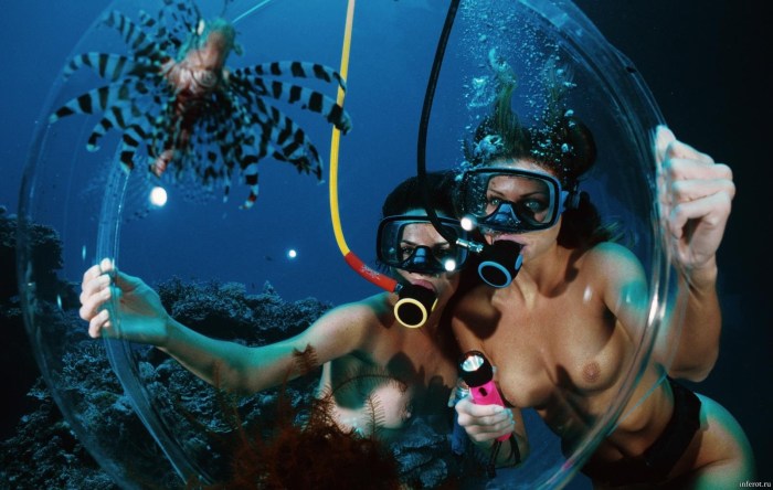 Diving nude