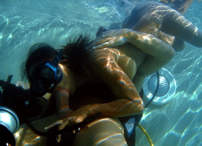 Topless under water