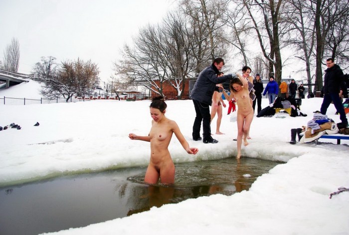 Bathing in the hole naked