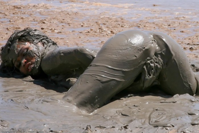Photo shoot naked in clay