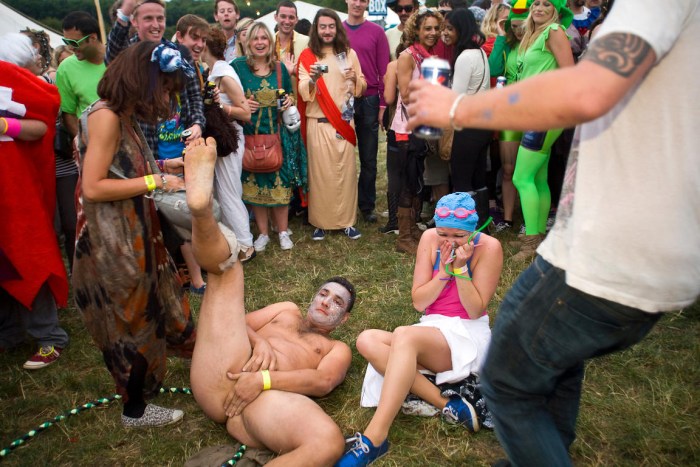 Festival Rainbow Hippie Naked