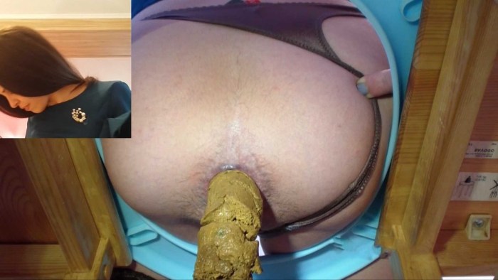Girl in the toilet farts and poop