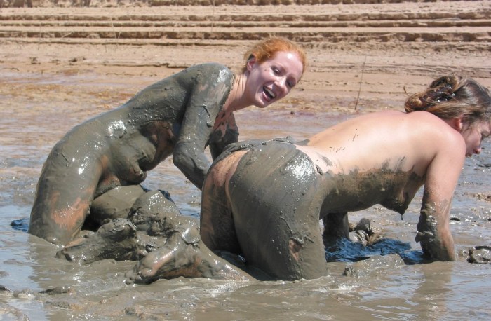 Therapeutic mud is naked