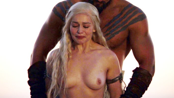 Emilia Clark Game of Thrones Naked